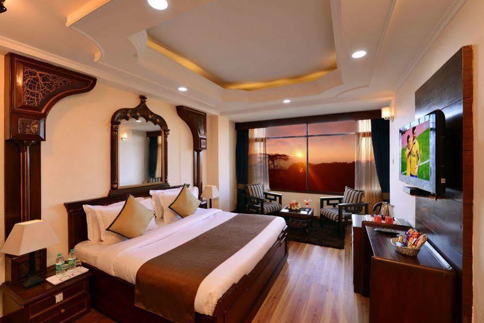Hotel Ashiana Regency Shimla Exterior foto