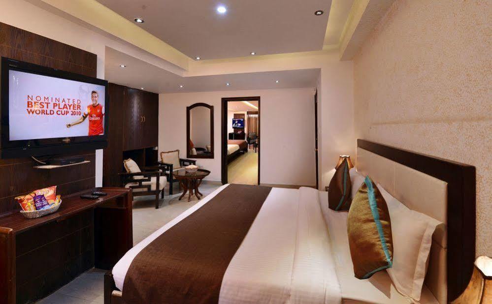 Hotel Ashiana Regency Shimla Exterior foto